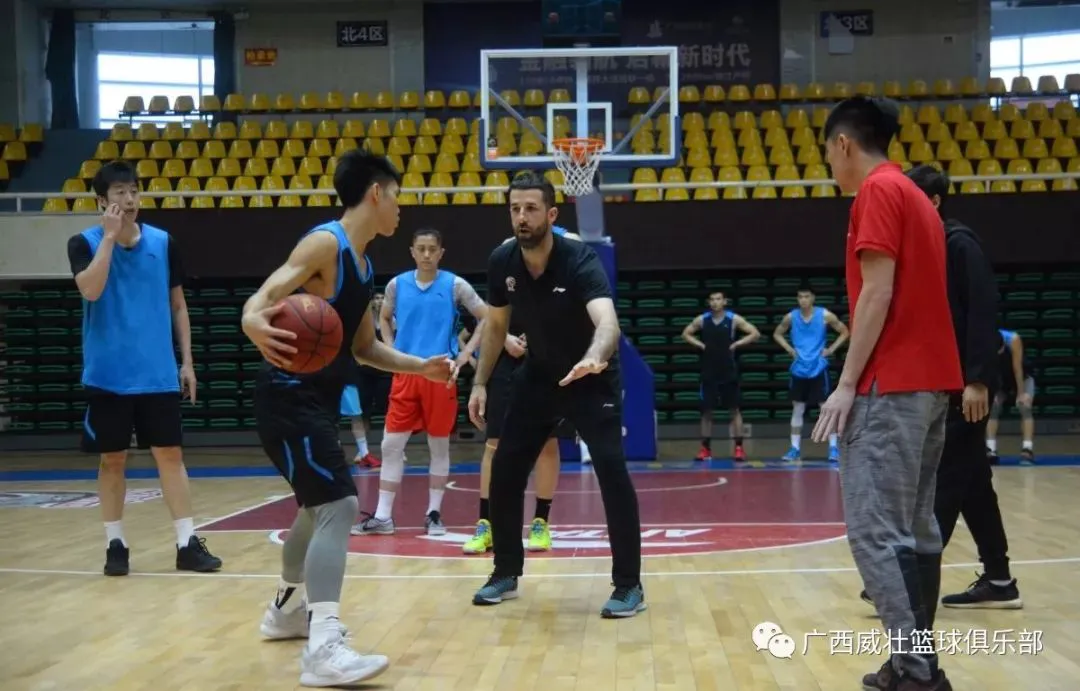 家长如何为孩子选择合适的篮球冬令营?_2